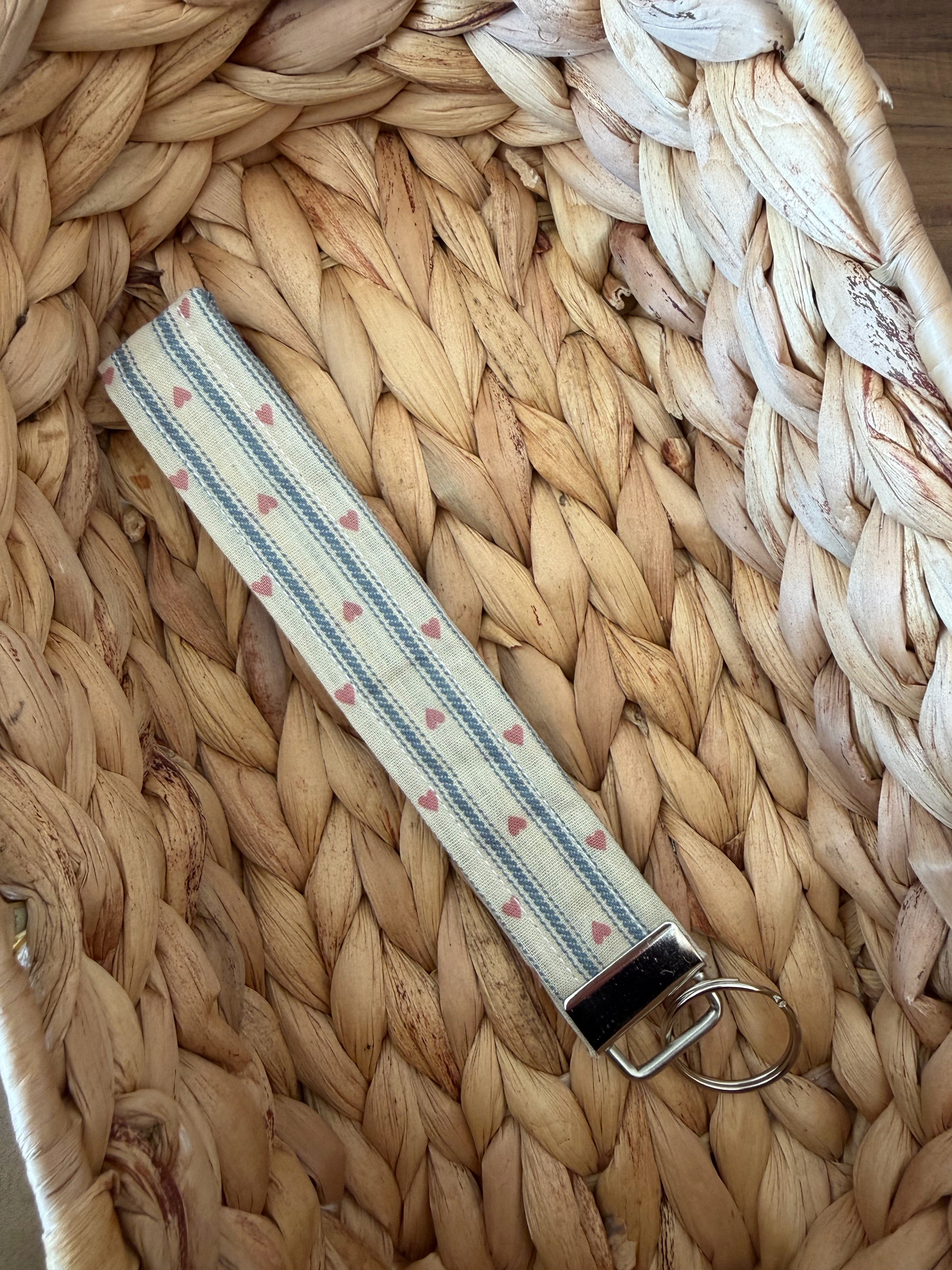 Blue stacked heart wristlet