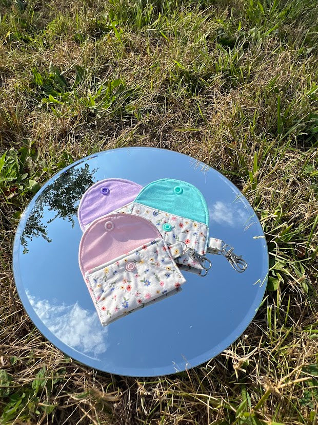 Wild flower AirPod case