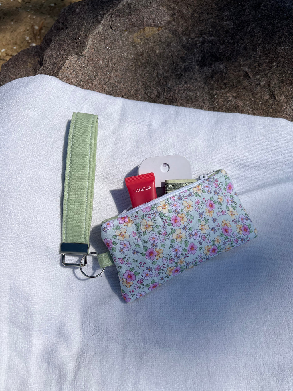Green wristlet