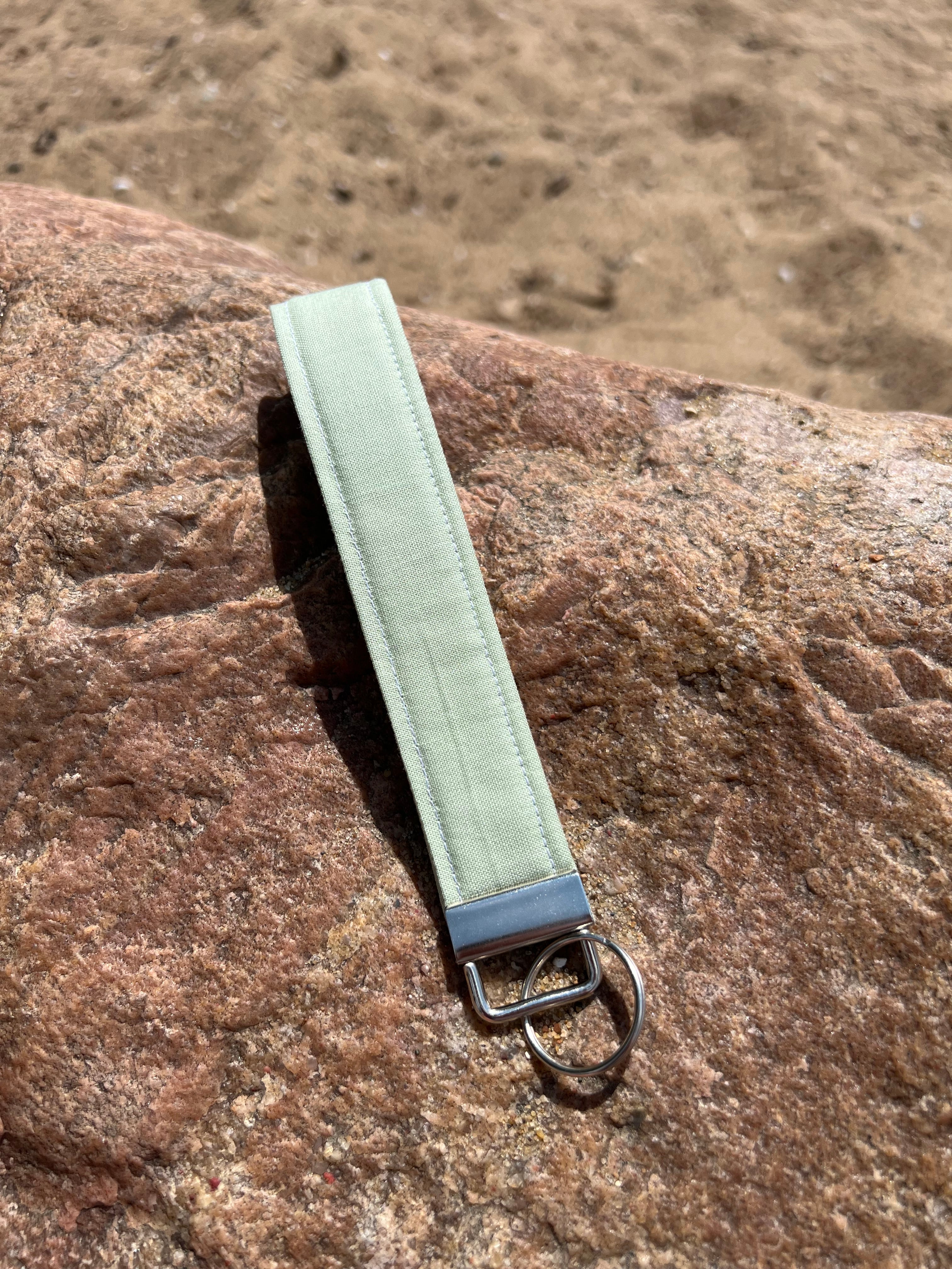 Green wristlet