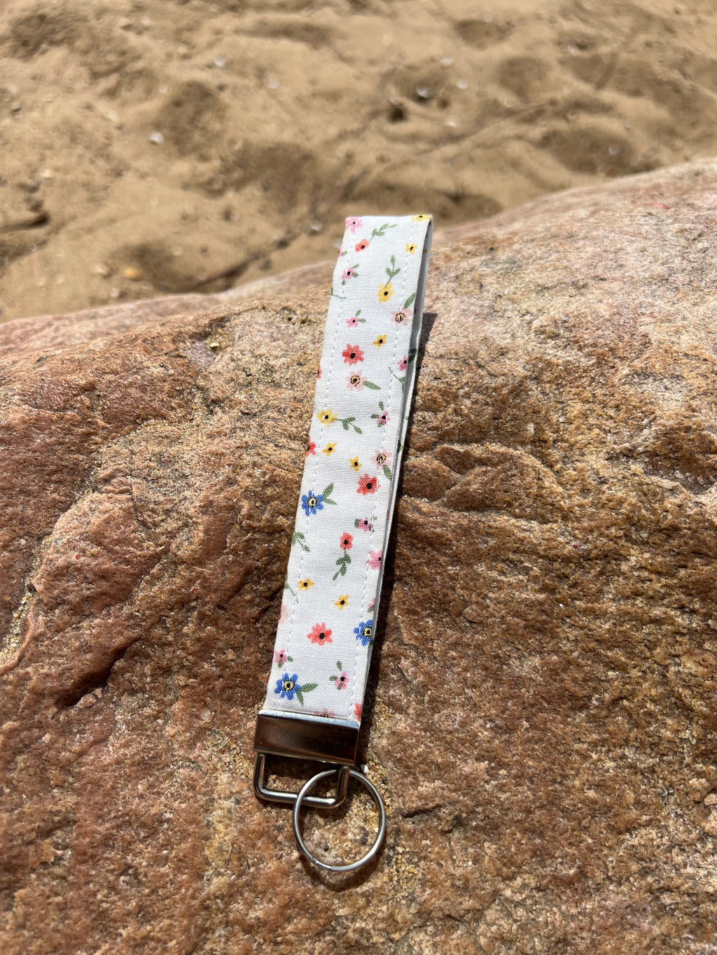 Wild flower wristlet