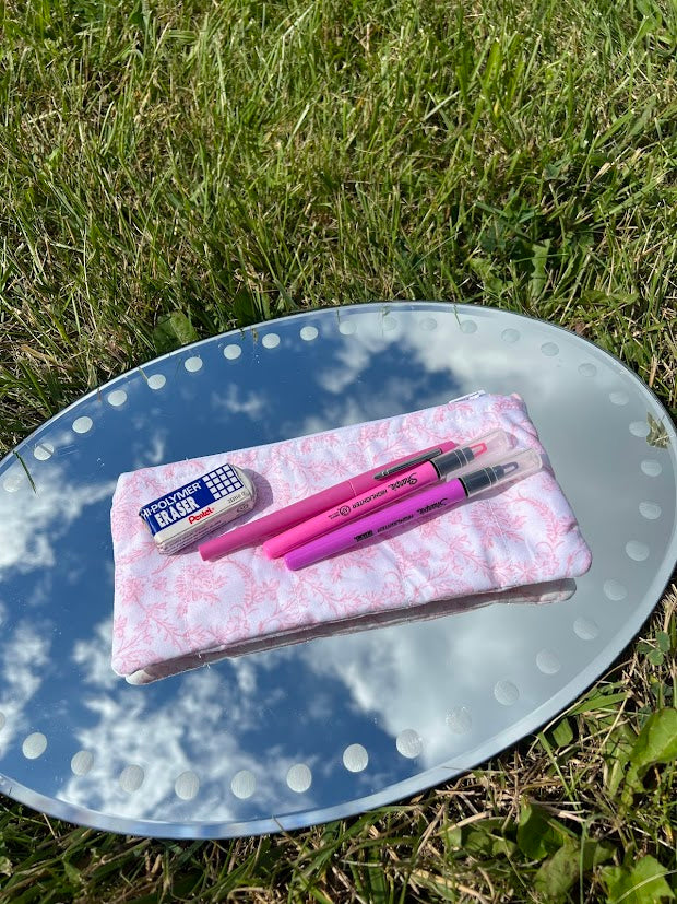 Vintage pink Pencil case