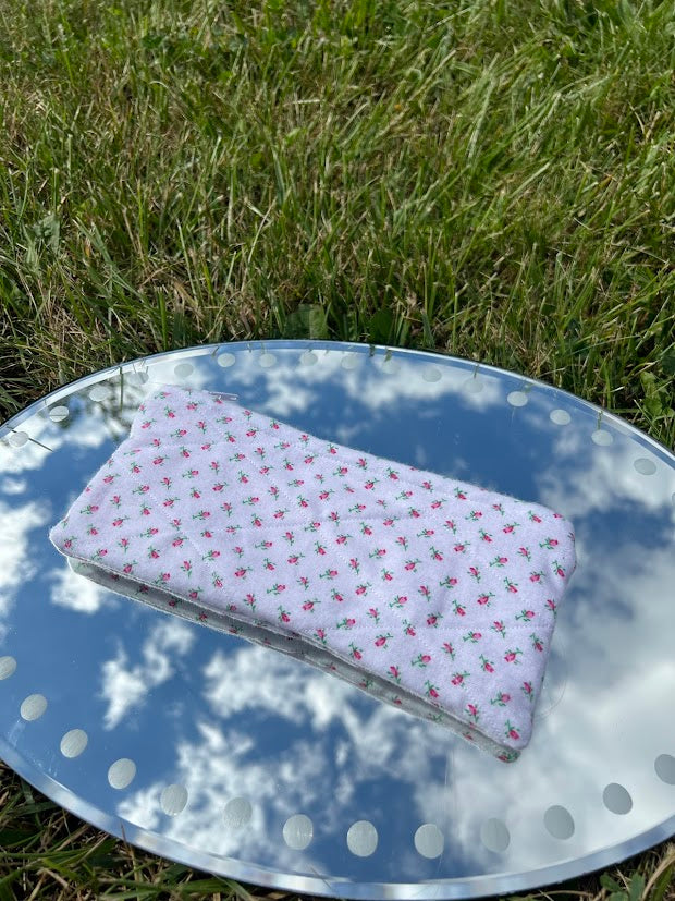 Soft pink roses Pencil case