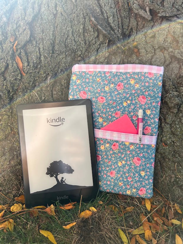 Pink floral gingham Kindle sleeve