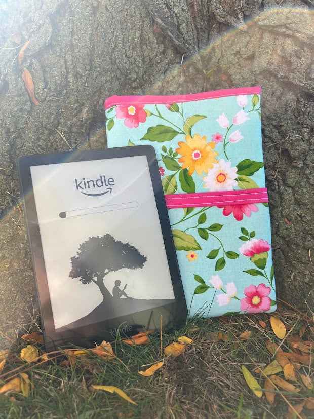 Bright floral Kindle sleeve