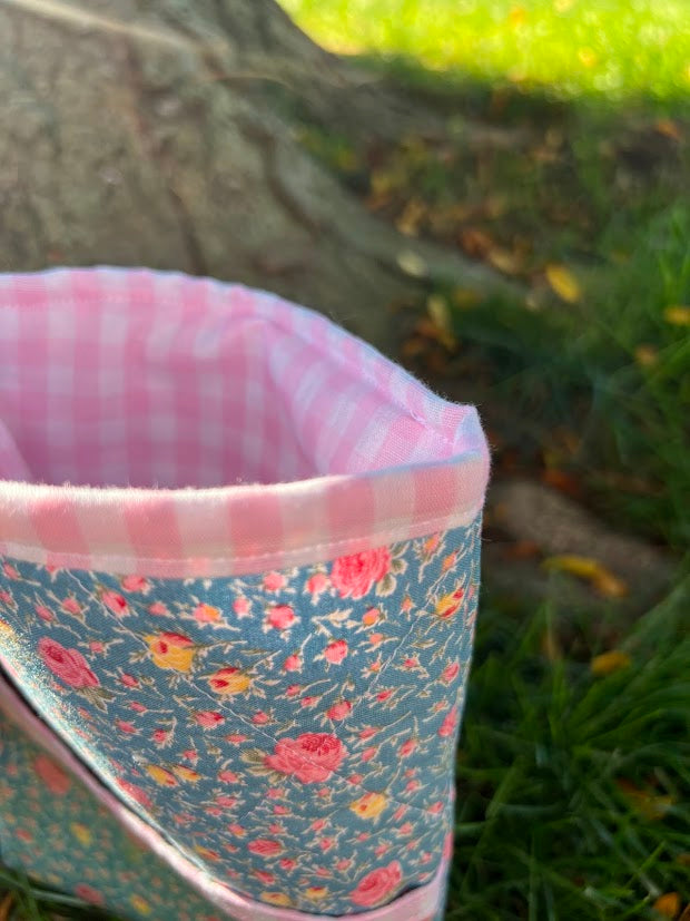 Pink floral gingham Kindle sleeve