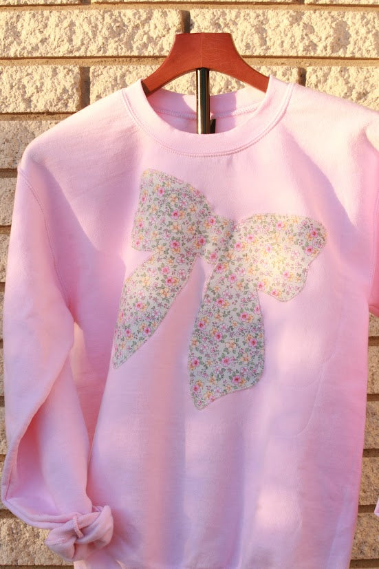 Green Floral Bow - S Crewneck